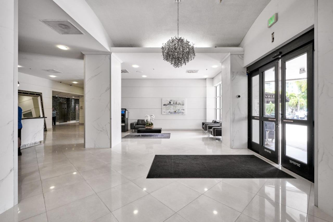 Miami Beach Collins Ave Apartments Free Parking ซันนีไอลส์บีช ภายนอก รูปภาพ
