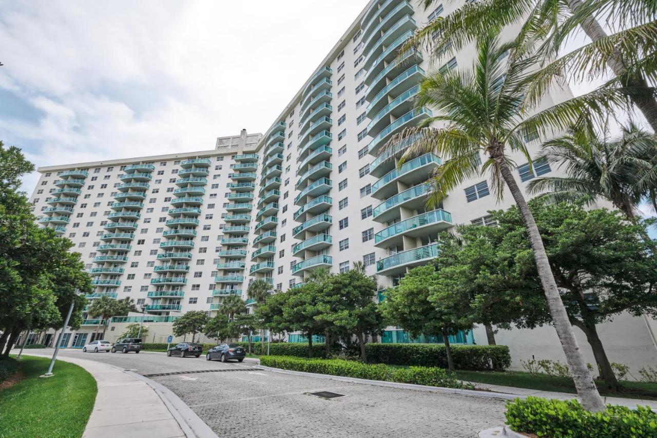 Miami Beach Collins Ave Apartments Free Parking ซันนีไอลส์บีช ภายนอก รูปภาพ