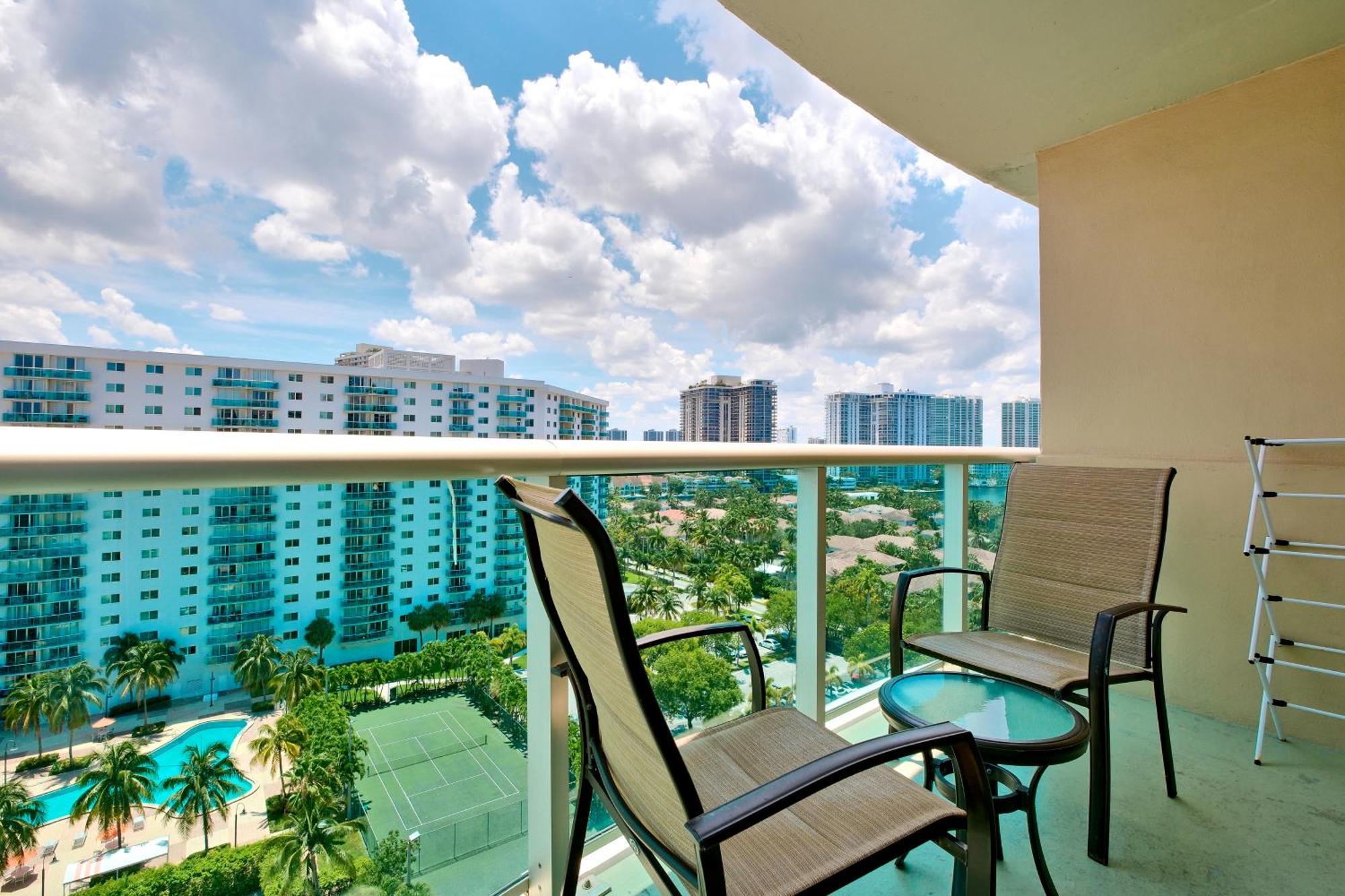 Miami Beach Collins Ave Apartments Free Parking ซันนีไอลส์บีช ห้อง รูปภาพ