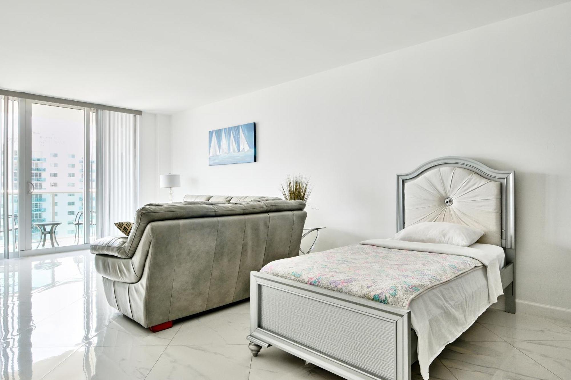 Miami Beach Collins Ave Apartments Free Parking ซันนีไอลส์บีช ห้อง รูปภาพ