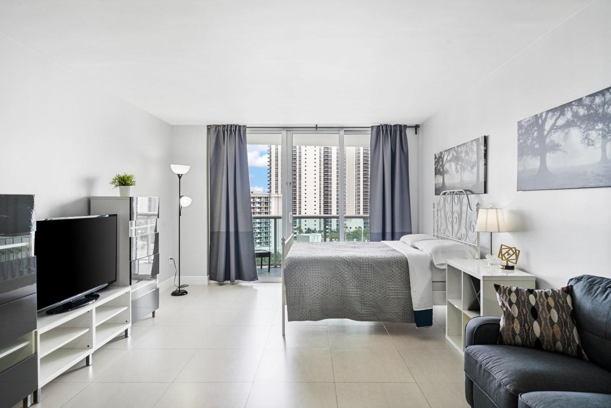 Miami Beach Collins Ave Apartments Free Parking ซันนีไอลส์บีช ภายนอก รูปภาพ