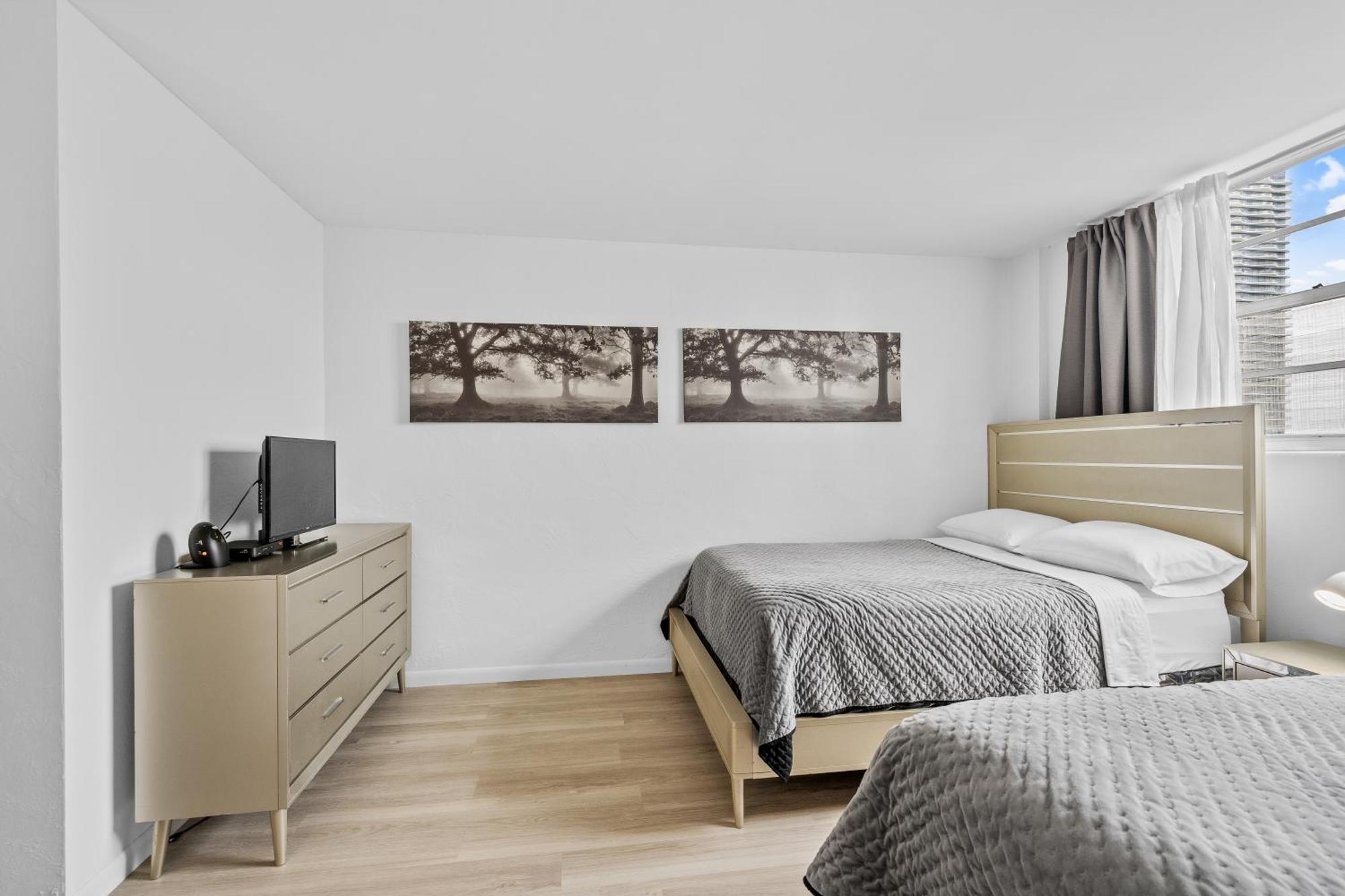 Miami Beach Collins Ave Apartments Free Parking ซันนีไอลส์บีช ภายนอก รูปภาพ