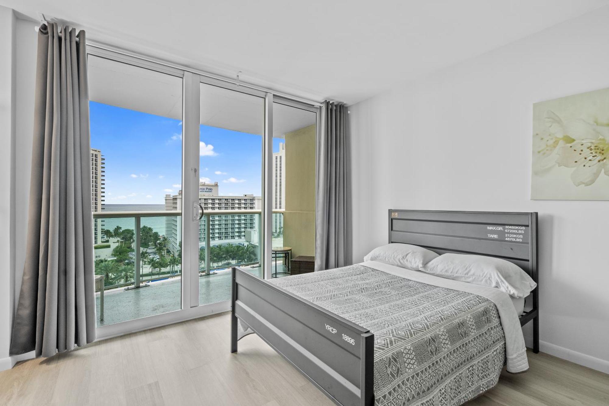 Miami Beach Collins Ave Apartments Free Parking ซันนีไอลส์บีช ภายนอก รูปภาพ